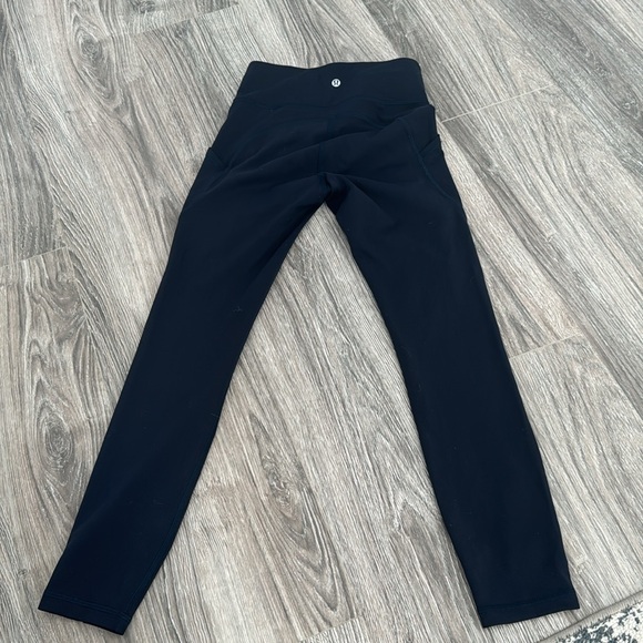 Lululemon crop leggings - Picture 2 of 4